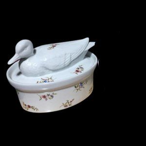 Cordon Bleu Oval Casserole with Duck Lid #1